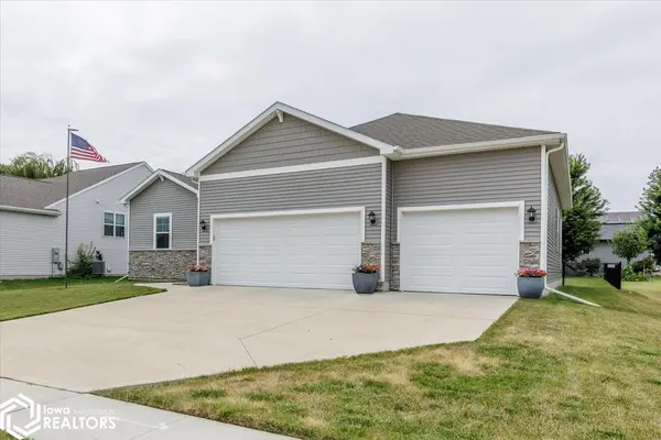 1204 Joshua DR, Bondurant, IA 50035