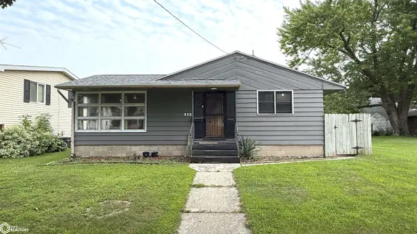 215 15th ST, Mason City, IA 50401