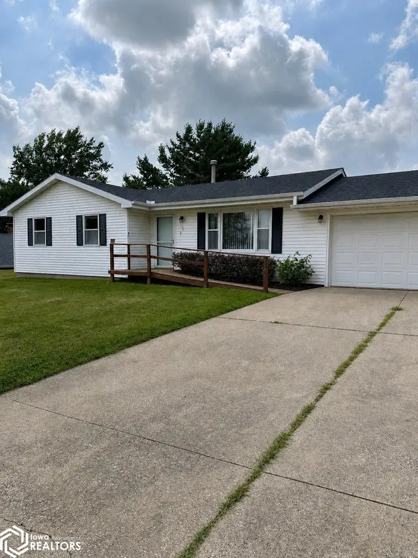 103 Valley West DR, Mount Ayr, IA 50854