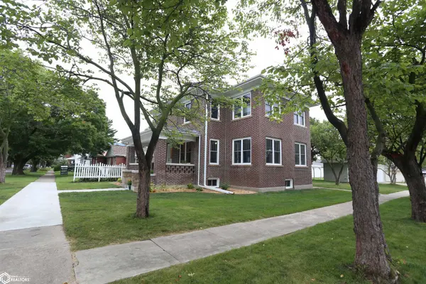 1436 Avenue F, Fort Madison, IA 52627