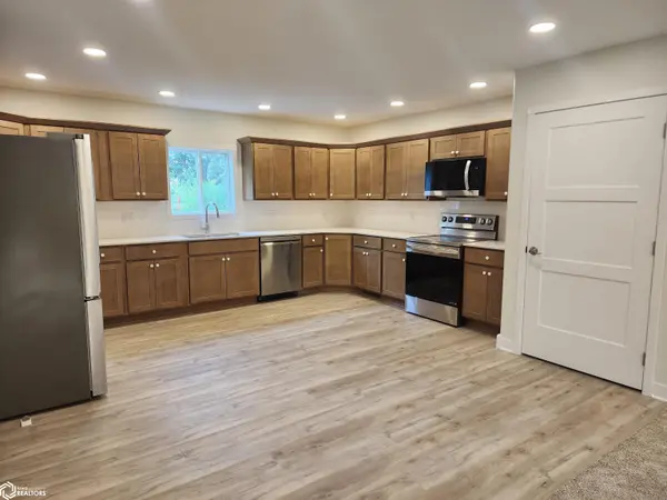1014 E 3rd Street PL, Atlantic, IA 50022