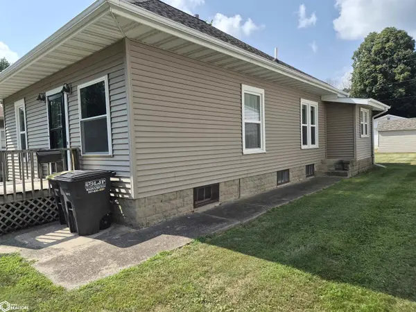 719 SW 1St ST, Eagle Grove, IA 50533