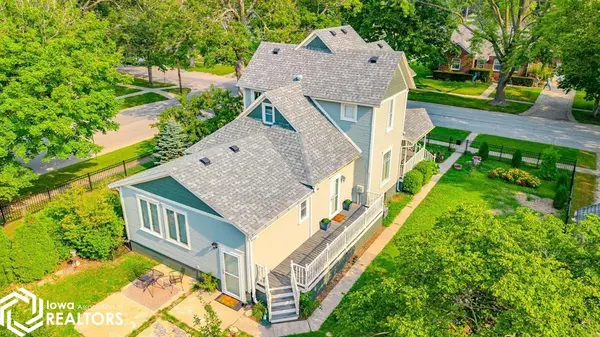322 W Washington ST, Winterset, IA 50273