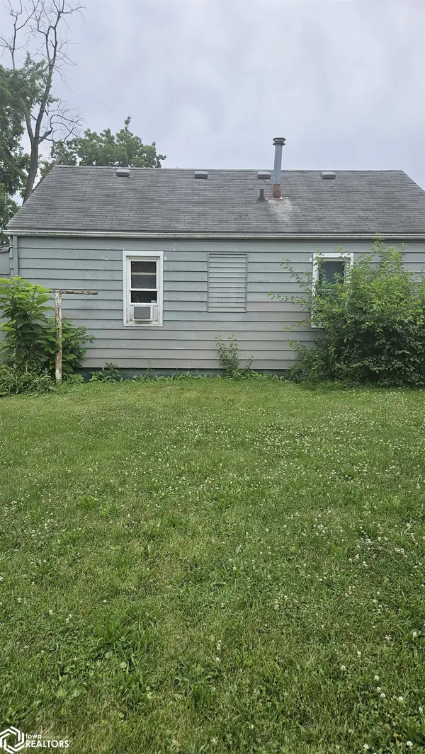 1809 Albia, Ottumwa, IA 52501