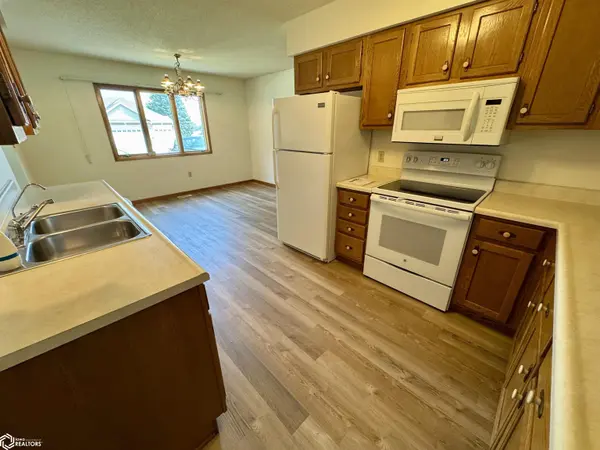 1929 Joan AVE, Carroll, IA 51401
