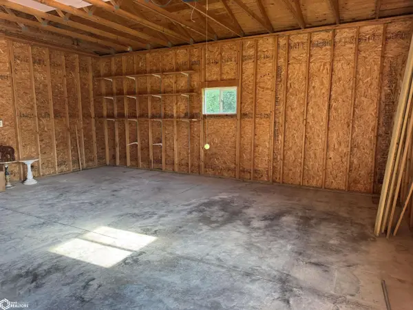 14988 Beaverdale RD #2, Danville, IA 52623