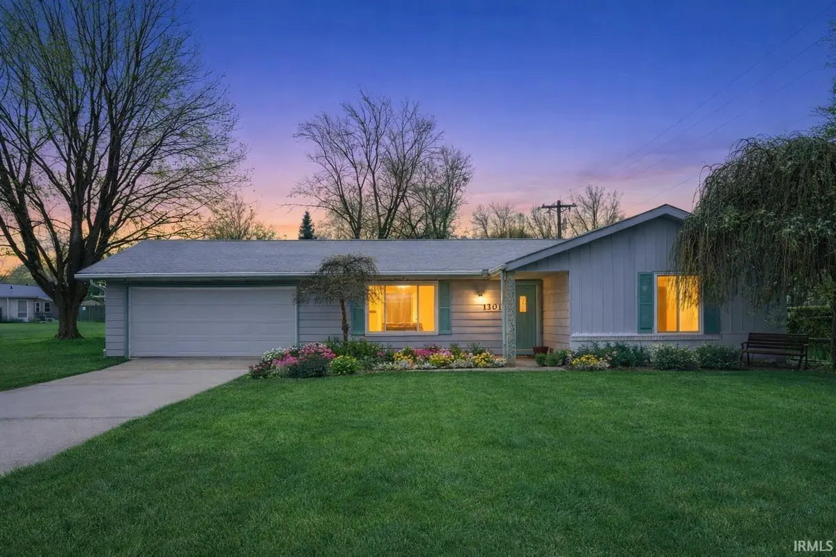 1301 Superior DR, Auburn, IN 46706-1421