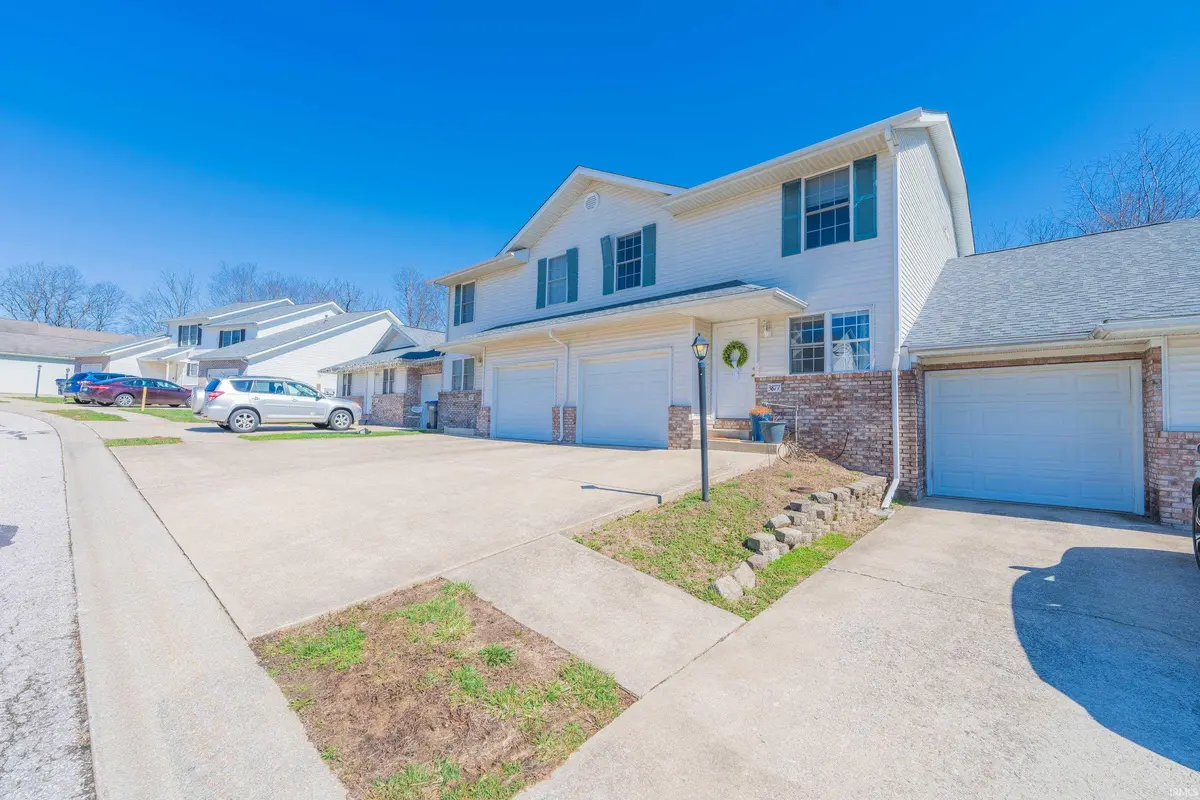 3877 S Cramer CIR, Bloomington, IN 47403-8997