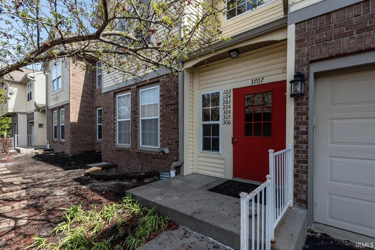 3707 E Barrington DR #305, Bloomington, IN 47408