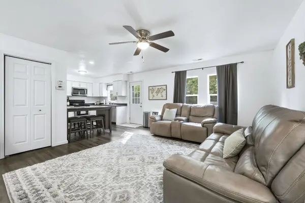 609 W Cora LN, Fremont, IN 46737-7601