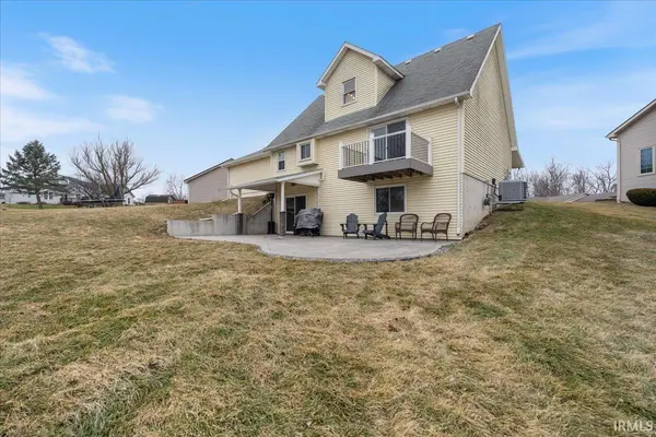 331 Millstone RUN, Churubusco, IN 46723