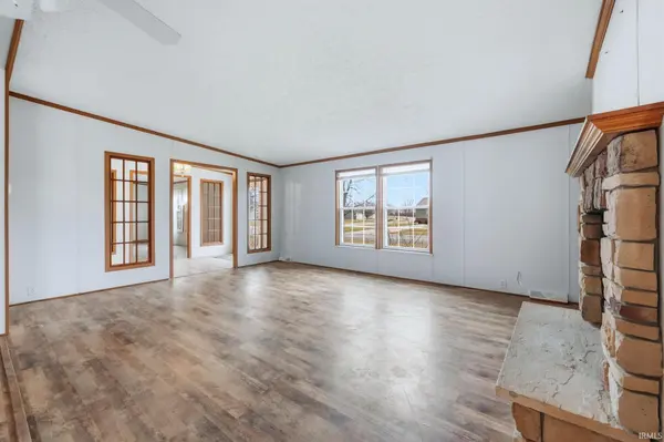 205 Forrest Park DR, Garrett, IN 46738