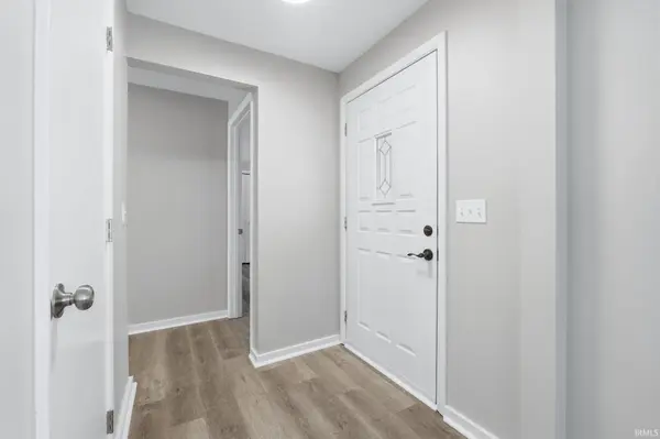 1301 Superior DR, Auburn, IN 46706-1421