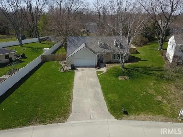 3826 Turf LN, Fort Wayne, IN 46804