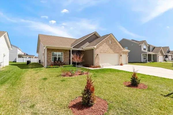 921 Sagittarius AVE, Franklin, IN 46131