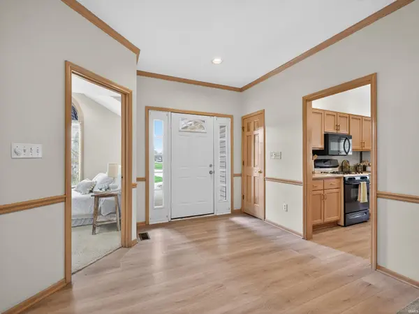 5334 Sable LN, Fort Wayne, IN 46835-4189