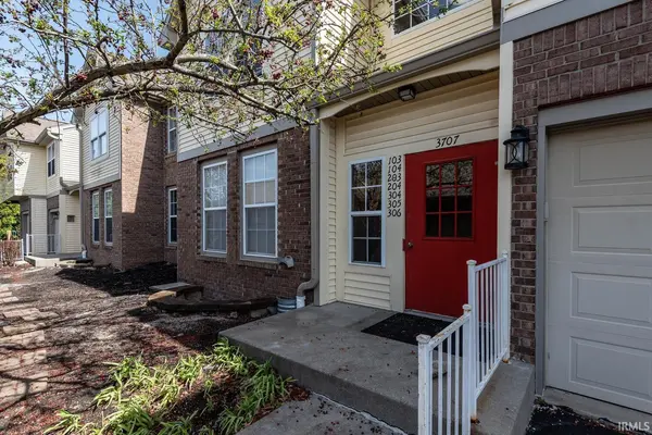 3707 E Barrington DR #305,  Bloomington,  IN 47408