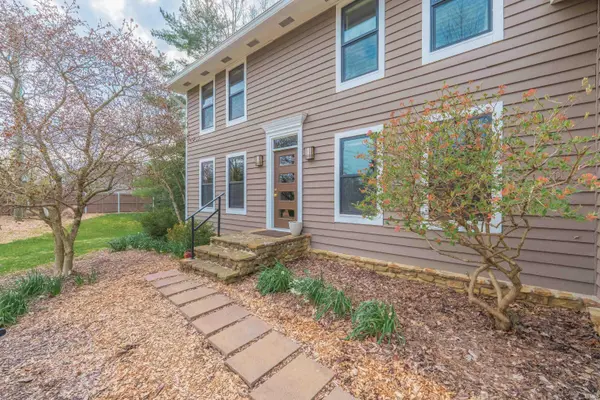 2750 E Buttonwood LN, Bloomington, IN 47401