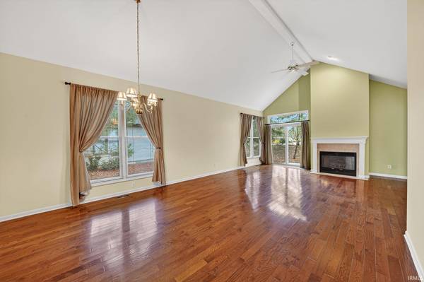 1342 Bridge Water WAY, Mishawaka, IN 46545-4070