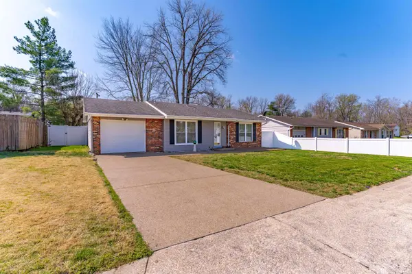 619 Hemenway PL, Boonville, IN 47601
