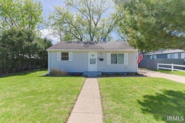 2515 Riverside DR, South Bend, IN 46616-2154