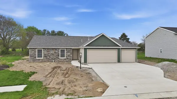 17315 Fett DR, Huntertown, IN 46748