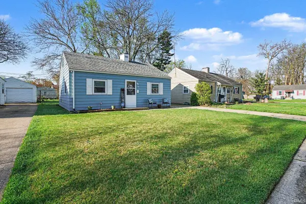 208 Luelde ST, South Bend, IN 46614-2631