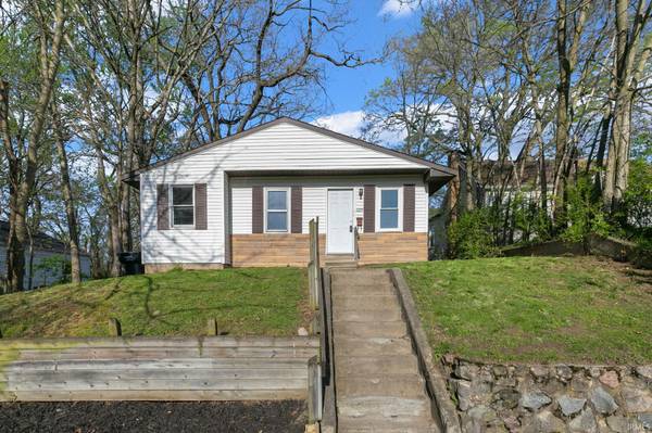 1225 S 27Th ST, South Bend, IN 46615-1727