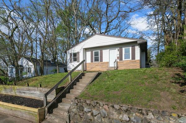 1225 S 27Th ST, South Bend, IN 46615-1727