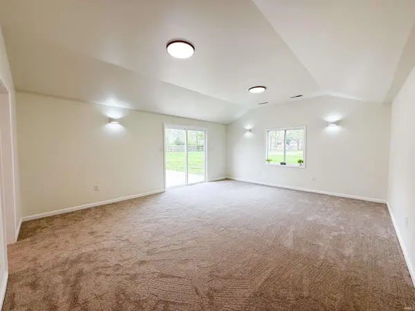 1719 Maplehurst AVE, Mishawaka, IN 46545
