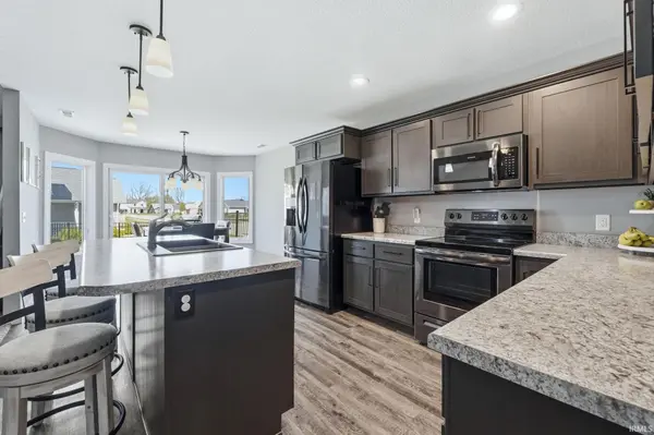 2044 Rittenhouse PL, Huntertown, IN 46748