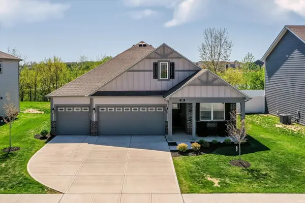 180 Velvet Hat RD, Danville, IN 46122