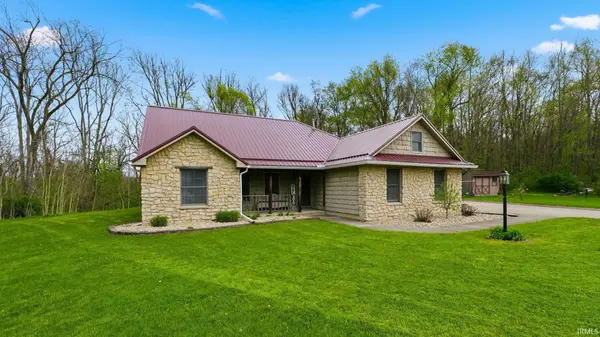 729 Arcadia CT, Kendallville, IN 46755