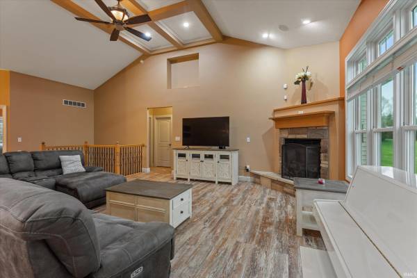 57907 Stone Creek CT, Goshen, IN 46528-6127