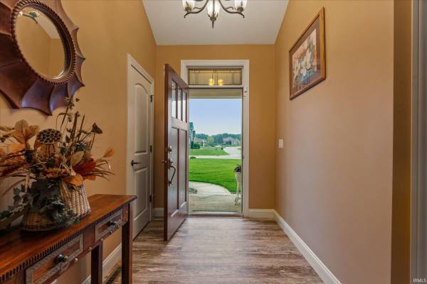 57907 Stone Creek CT, Goshen, IN 46528-6127