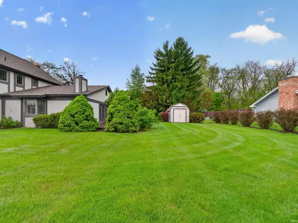 416 Hawthorne PL, Auburn, IN 46706-1314