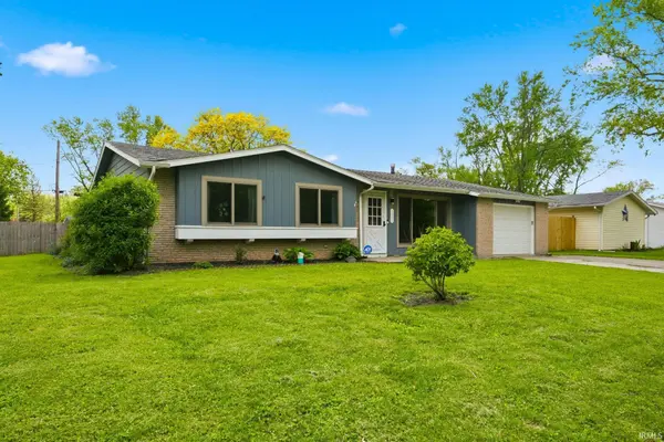 5006 Bahama LN, Fort Wayne, IN 46815-7504