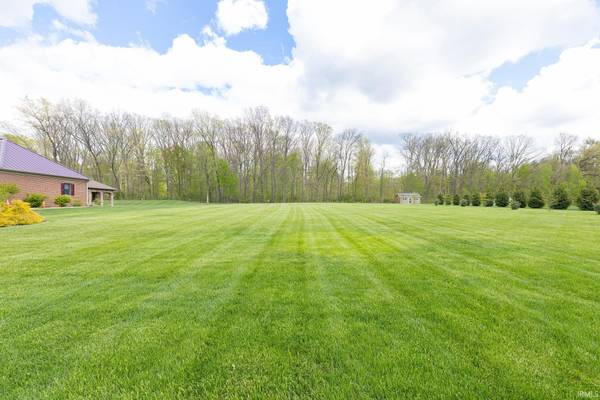 58200 Crystal Springs DR, Goshen, IN 46528