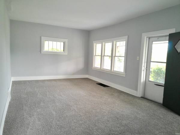 721 S Arnold ST, South Bend, IN 46619-3805