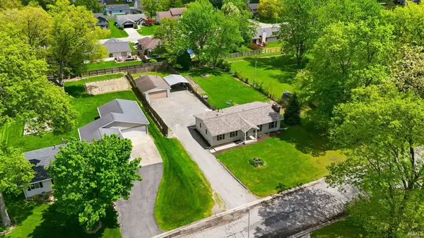 6404 Revere PL, Fort Wayne, IN 46835-2725