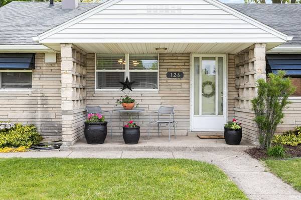 126 S Ironwood DR, South Bend, IN 46615