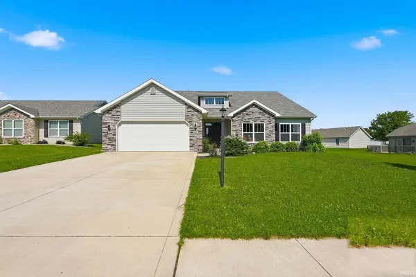 203 Orchard Place Pkwy, Kendallville, IN 46755