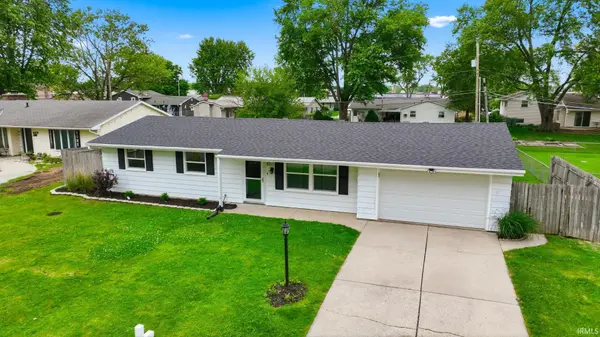 6211 Glenview DR, Fort Wayne, IN 46815-5319