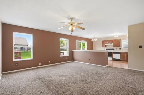 6815 W Odessa WAY, Mccordsville, IN 46055