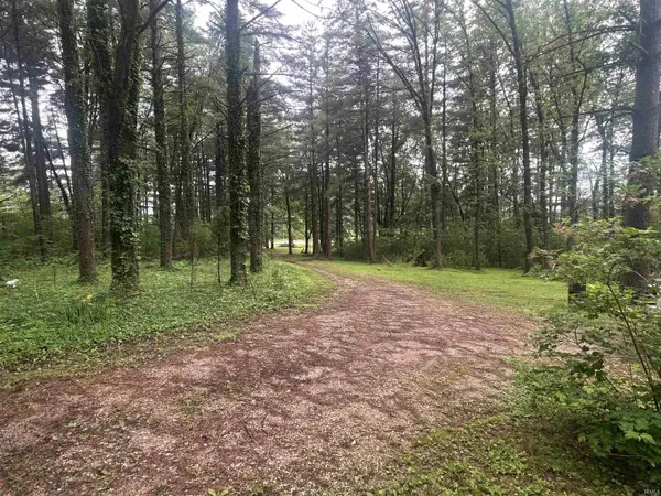 12541 N County Road 175 RD, Chrisney, IN 47611-9528