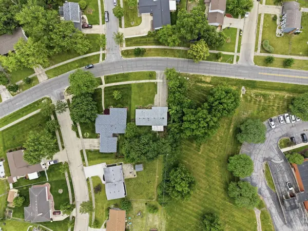 1621 Lindenwood AVE, Fort Wayne, IN 46808-1850