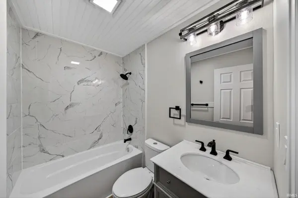 52291 Shenandoah DR, South Bend, IN 46635-1038