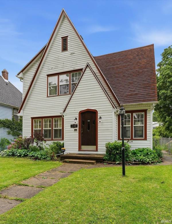 1160 E Victoria ST, South Bend, IN 46614