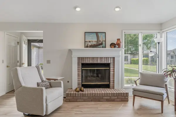 6206 Savannah CV, Fort Wayne, IN 46835-1221