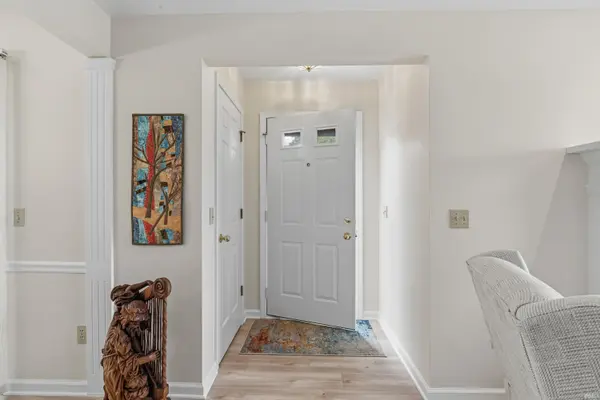 6206 Savannah CV, Fort Wayne, IN 46835-1221